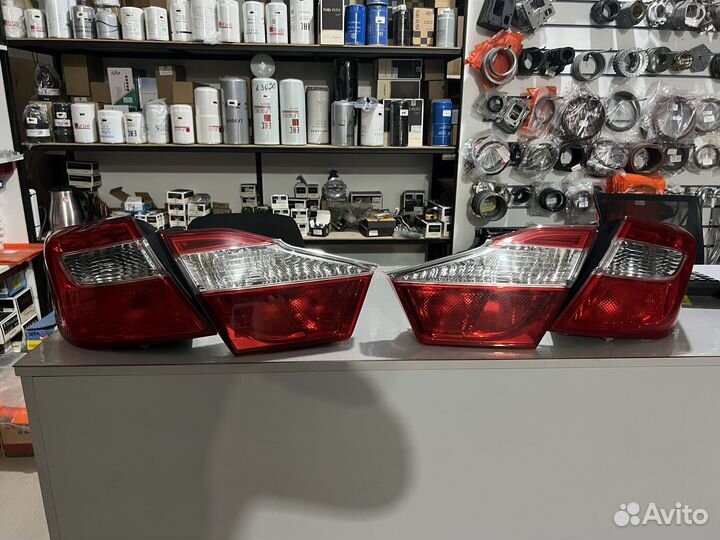 Задние фары на camry 50
