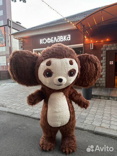 Ростовая кукла поздравит чебурашка