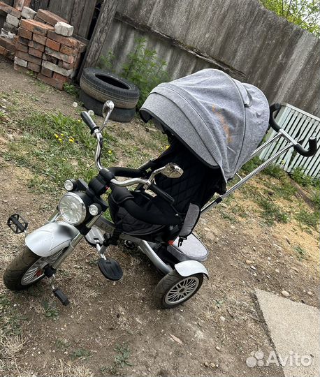 Трехколесный велосипед - мотоцикл