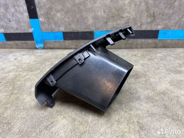 Дефлектор воздушный правый Chery M11 1 1.6 SQR481F