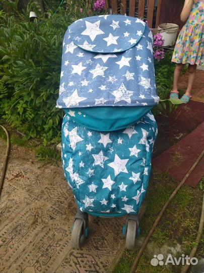 Прогулочная коляска