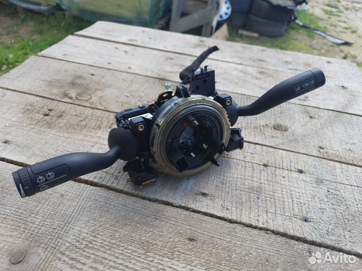 Подрулевой переключатель в сборе VW Touareg 1