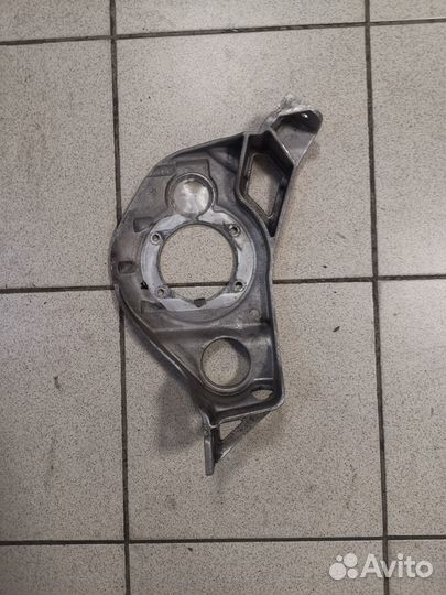 Кронштейн двигателя brp ski-doo mxz renegade 800