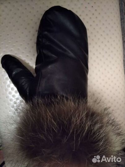 Варежки женские новые