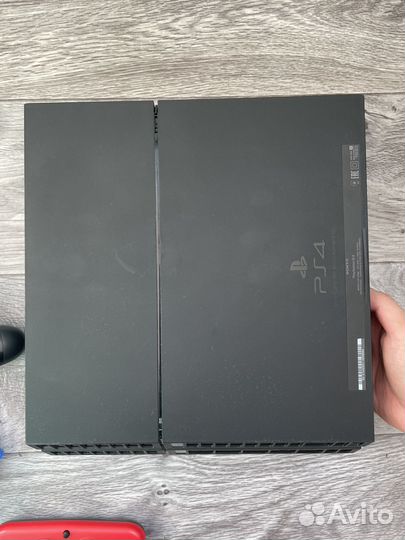 Sony PS4 Fat 1 tb + 3 диска +2 геймпада