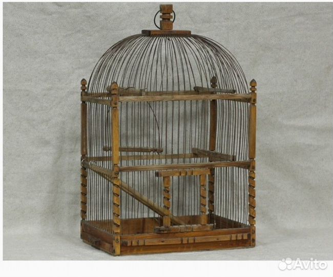 Деревянная клетка для птиц