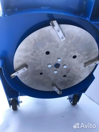 Продаю бортоподрезную машинку