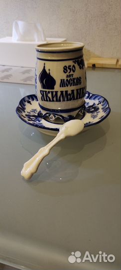 Чашка с блюдцем и ложка