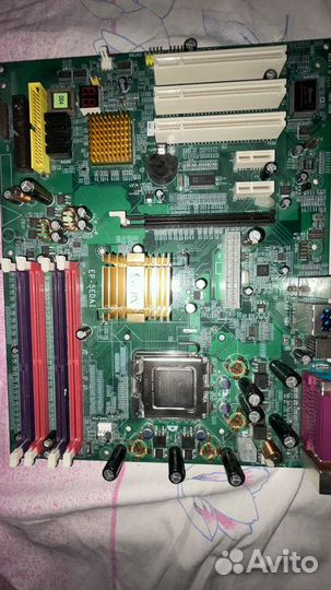 Материнская плата с процессором