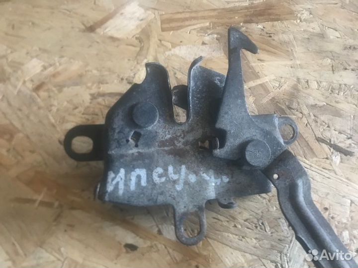 Замок капота задний Toyota Ipsum CXM10G 1azfse