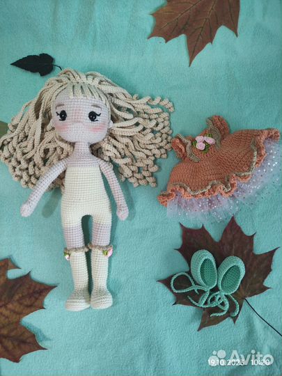 Кукла вязаная ручной работы
