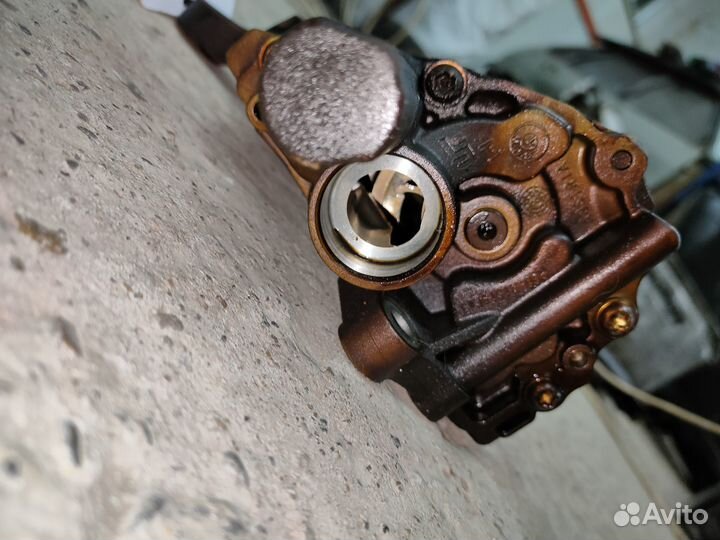 Масляный насос двигатель BMW N52B25