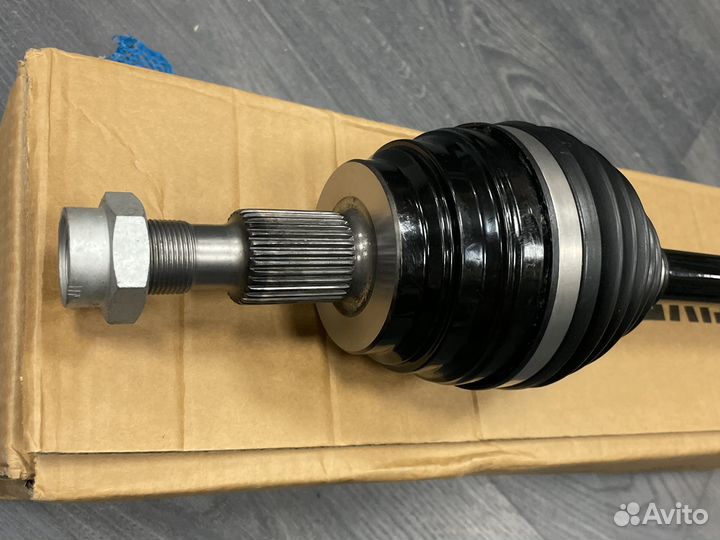 Привод передний правый R251 A2513300601