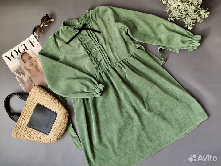 Платье вельветовое зелёное для девочки 152 158