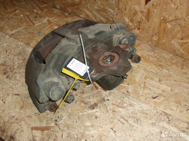 Суппорт передний правый Volvo FH13 20523652