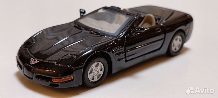 Модель автомобиля Chevrolet Corvett 1998 г
