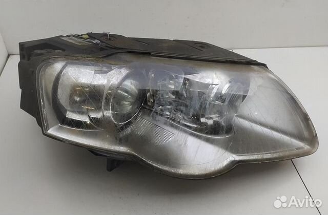 Фара правая Volkswagen Passat