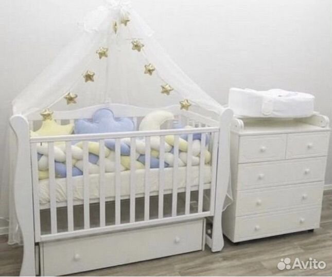 Королевская кроватка с маятником Пеленальный комод