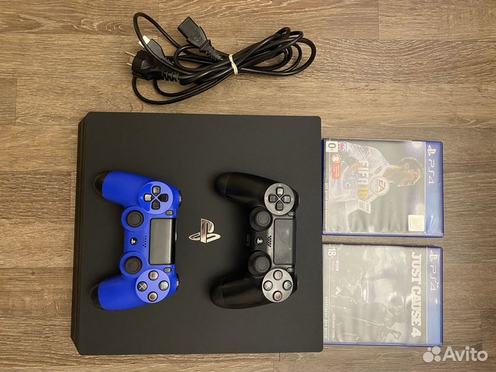 Sony playstation 4 PS4 pro