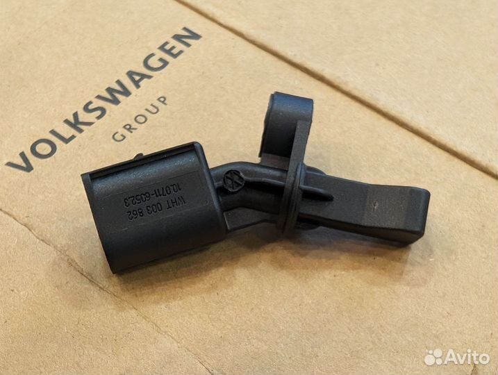 Датчик абс VAG задний правый