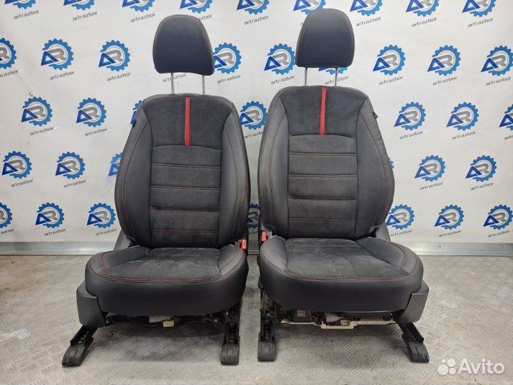 Сиденья к-кт Kia Optima 3 TF 2.0 G4KH 260 Л.С 2012