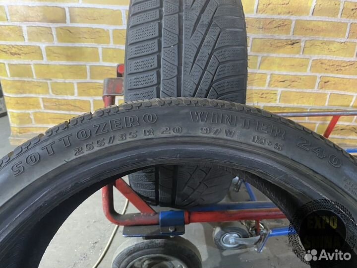 Pirelli Winter Sottozero 240 Serie II 255/35 R20 97V