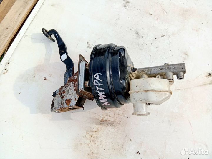 Главный тормозной цилиндр Hyundai Elantra XD G4ED