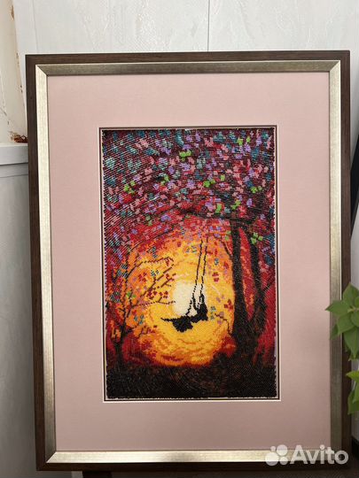 Картина вышивка в рамке