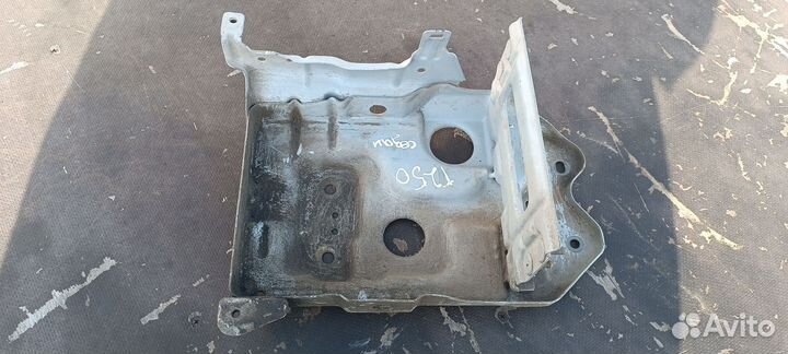 Площадка аккумулятора Шевроле Авео Т250