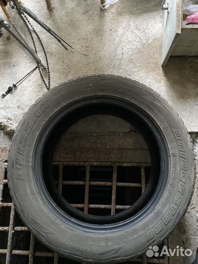 Bridgestone Blizzak DM-V1 225/60 R17