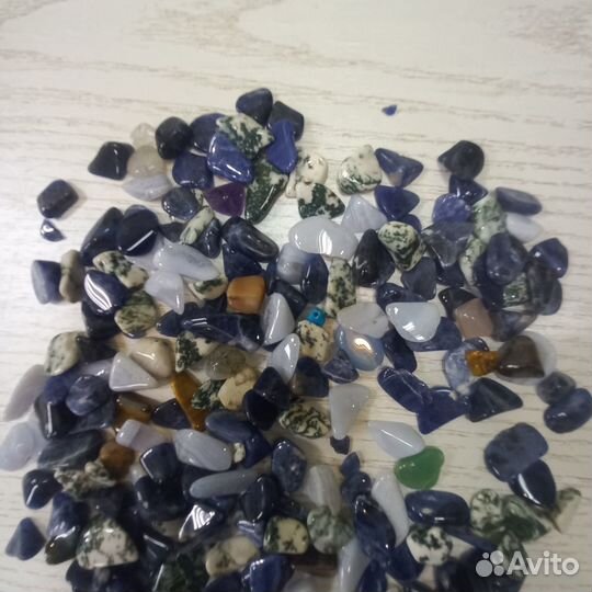 Камни для коллекции или декора