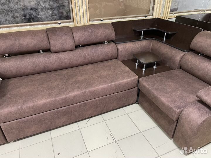 Роскошный диван