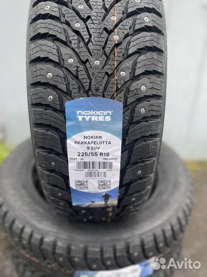 Nokian Tyres Hakkapeliitta 9 SUV 225/55 R18
