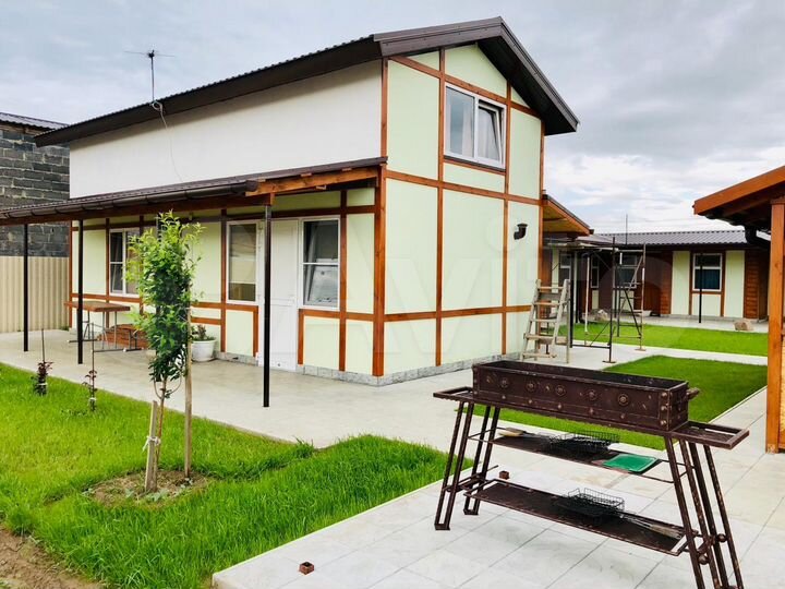 Яровое домики. Яровое ул набережная база клевое место-. Яровое алтайский край набережная. База отдыха аквамарин озеро яровое. Яровое домики.