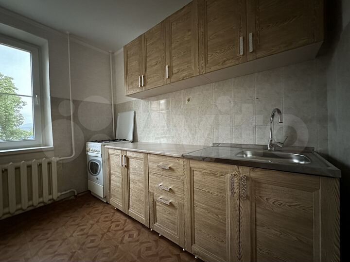 2-к. квартира, 50 м², 3/9 эт.