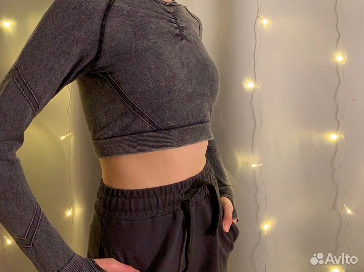 Топ женский спортивный