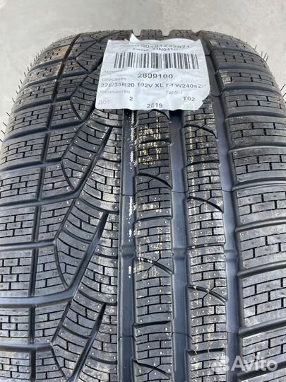 Pirelli Winter Sottozero 240 Serie II 275/35 R20