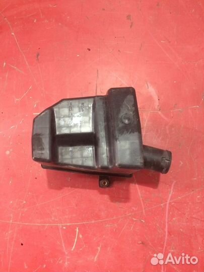 Резонатор воздушного фильтра Nissan Almera N16