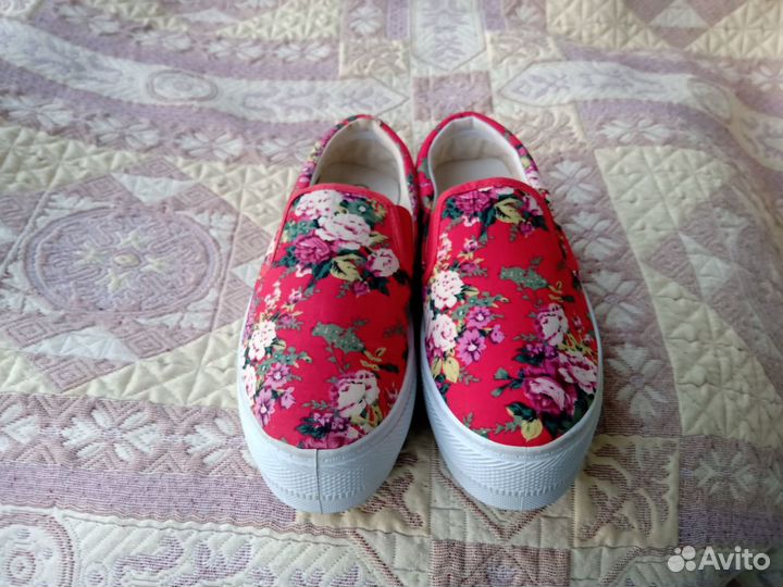 Новые кеды, кроссовки 36