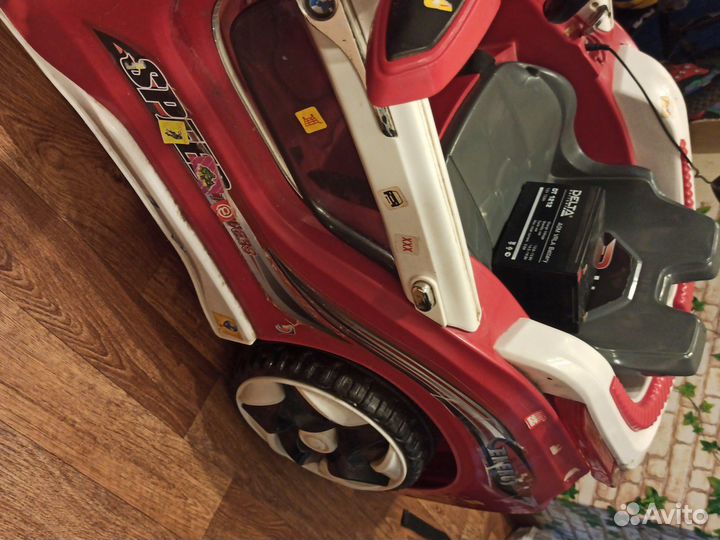 Машинка электро на акб с радио управлением