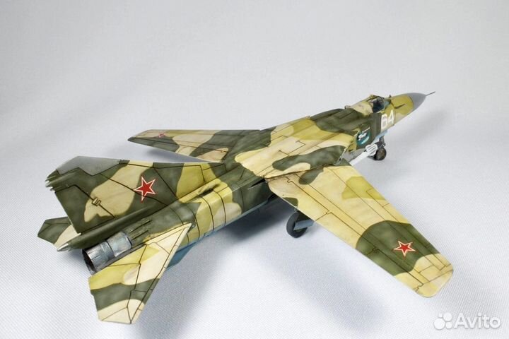 Модель самолета миг-23