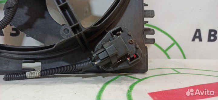 Вентилятор охлаждения двигателя Nissan Note E11E