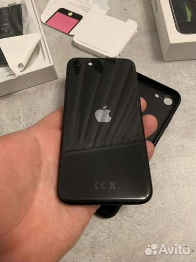 Телефон iPhone se 2020 128