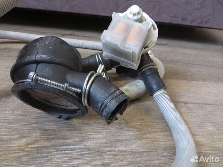 Сливной насос со шлангом Siemens IQ300