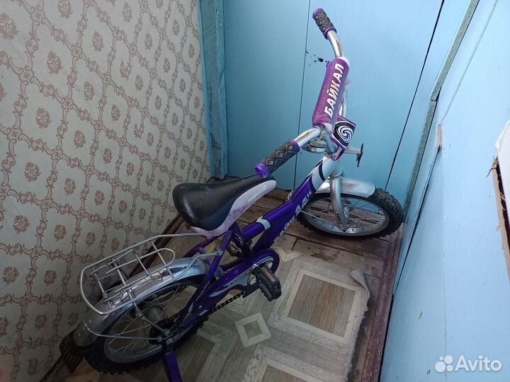 Детский трехколесный велосипед
