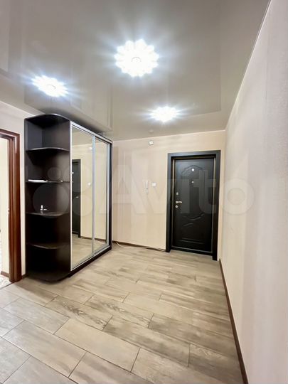 2-к. квартира, 55,1 м², 9/10 эт.