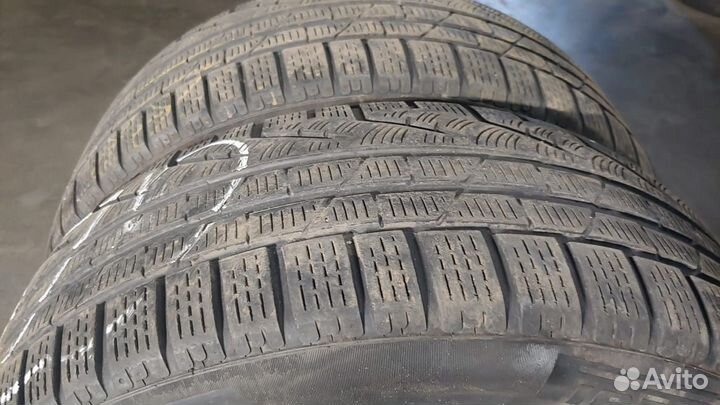 Pirelli Winter Sottozero Serie II 235/50 R19 103H