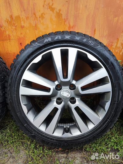 R17 Maxxis ArcticTrekker NP3 205/50, PCD 4x100 DIA 60.1