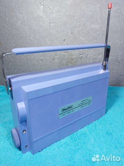 Радиоприемники Домбай и Россия