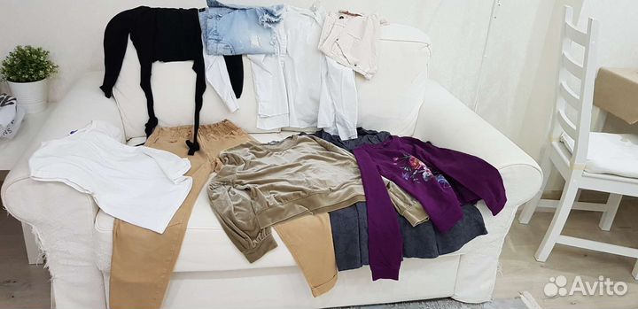 Пакет с женскими вещами